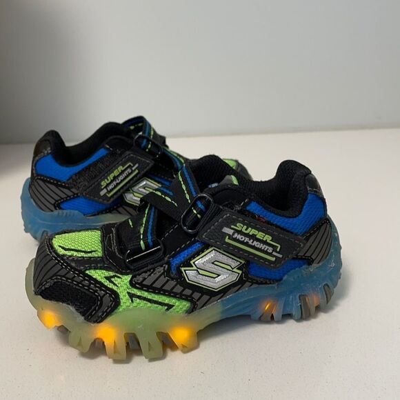 𝅺Sketchers Magic Lites 2.0 Size 6 - Picture 2 of 4